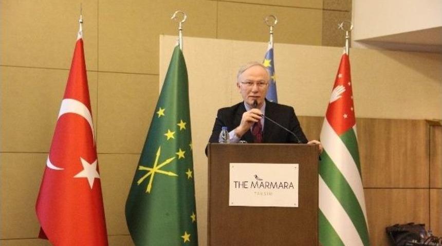 &Ccedil;erkes Dernekleri Federasyonu Genel Kurulu Yapıldı