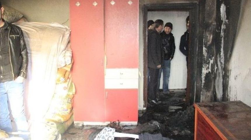 Hakkari&rsquo;de Korkutan Yangın