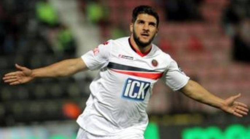 Antalyaspor, El Kabir Ile Prensipte Anlaştı