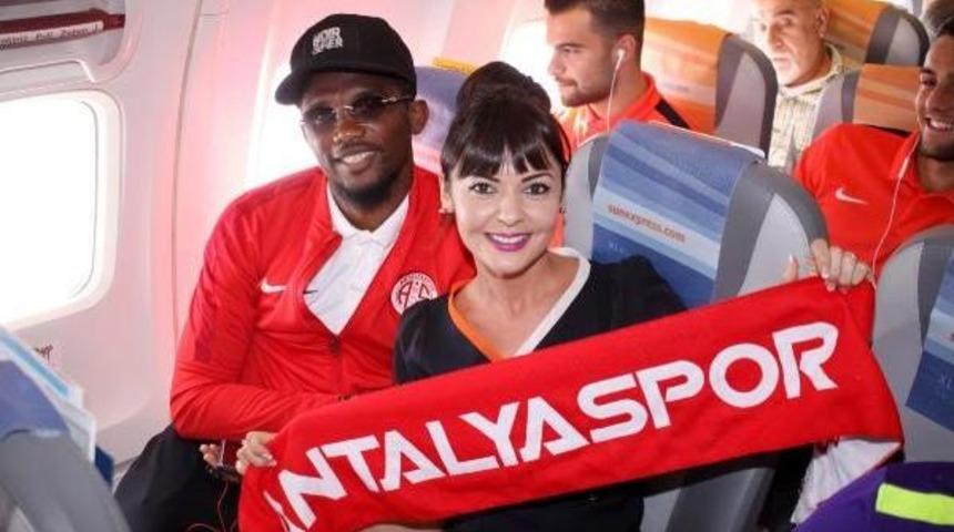 Antalyaspor Fanatiği Hostes