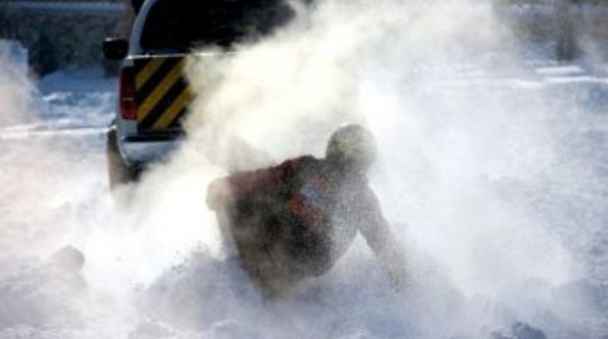 Erzurum’da Yeni Eğlence ’lastik Raftingi’