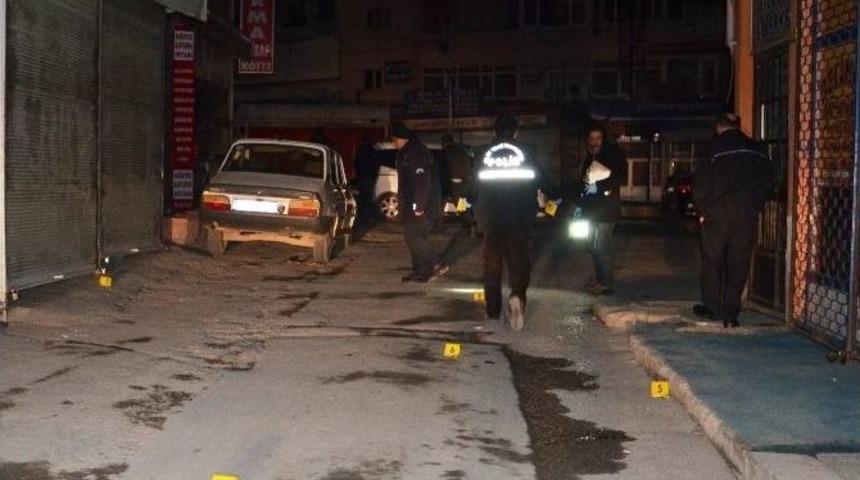 Eğlence Mekanı &Ccedil;ıkışı Silahlı Kavga