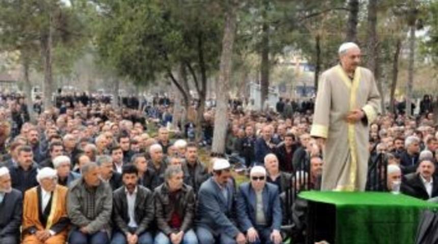 Hdp'li Erdoğmuş, 5 Yıl Hapis Istemi Ile Yargılandığı Davada Beraat Etti