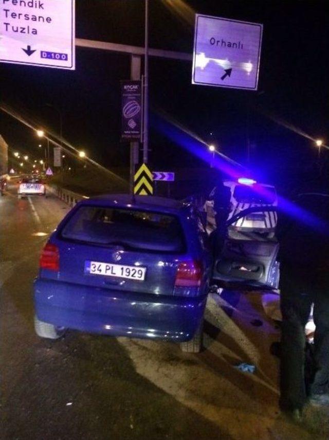 Tuzla&rsquo;da Otomobil Orta Ref&uuml;je &Ccedil;arptı: 2 &Ouml;l&uuml; 1
