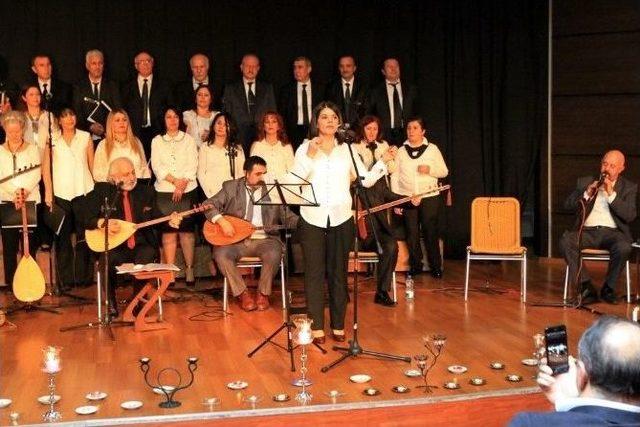 Uğur Mumcu &rsquo;mum Işığında T&uuml;rk&uuml;ler&rsquo; Konseriyle Anıldı 1