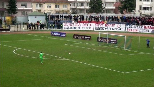 80 Metreden Gol Attı, Stat Yıkıldı