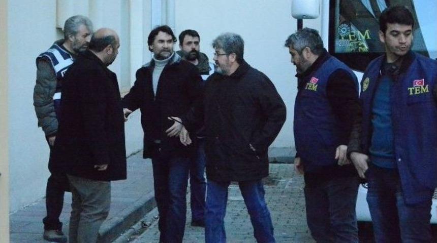 Uşak&rsquo;ta Fet&ouml;&rsquo;den G&ouml;zaltında Olan 28 Emniyet Personeli Adliyeye Sevk Edildi