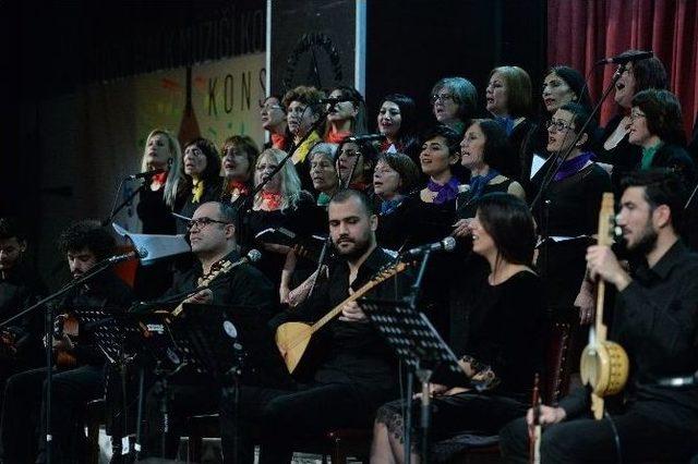 Muratpaşa’da Türkü Resitali 1