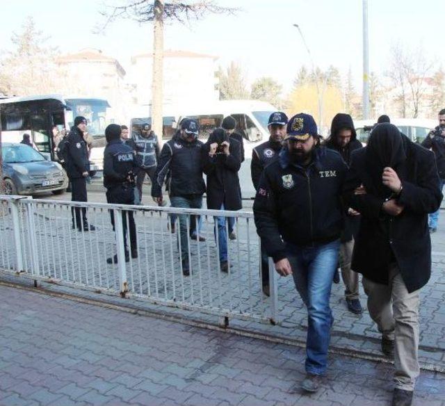 bylock Ve eagle Kullanıcısı 17 Fetö Şüphelisi Adliyede 1