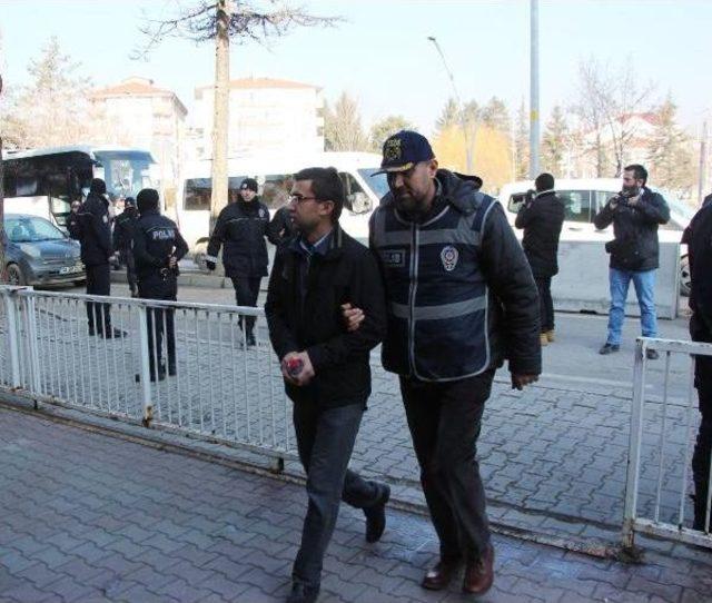 bylock Ve eagle Kullanıcısı 17 Fetö Şüphelisi Adliyede 2