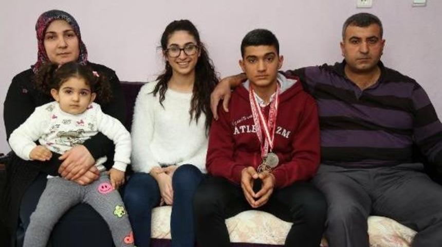 &Ouml;d&uuml;n&ccedil; Ayakkabıyla T&uuml;rkiye Rekoru