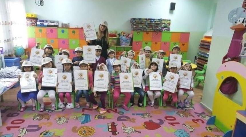 Orman B&ouml;lge M&uuml;d&uuml;rl&uuml;ğ&uuml;&rsquo;nden Karne Hediyesi