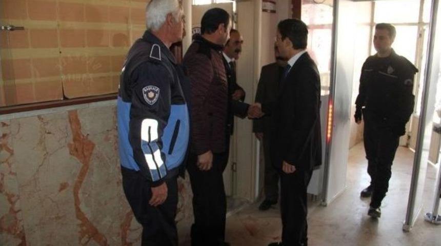 Başkan Vekili &Ouml;zt&uuml;rk G&ouml;reve Başladı