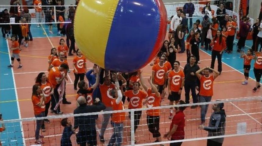 Eczacıbaşı, Yıldız Adaylarını &rsquo;geleceğe Sma&ccedil;&rsquo; Projesinde Buluşturuyor