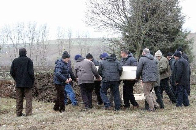 Çatışmada Öldürülen Terörist Cenaze Namazı Kılınmadan Defnedildi