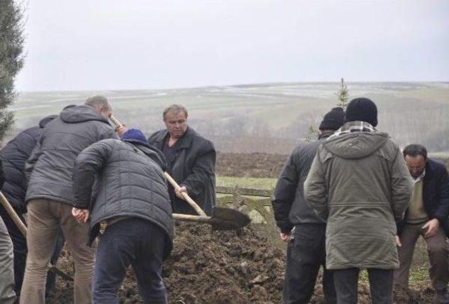 Dhkp/c'li Teröristi Fetö’Cü Zannedip Polise Ihbar Etmişler