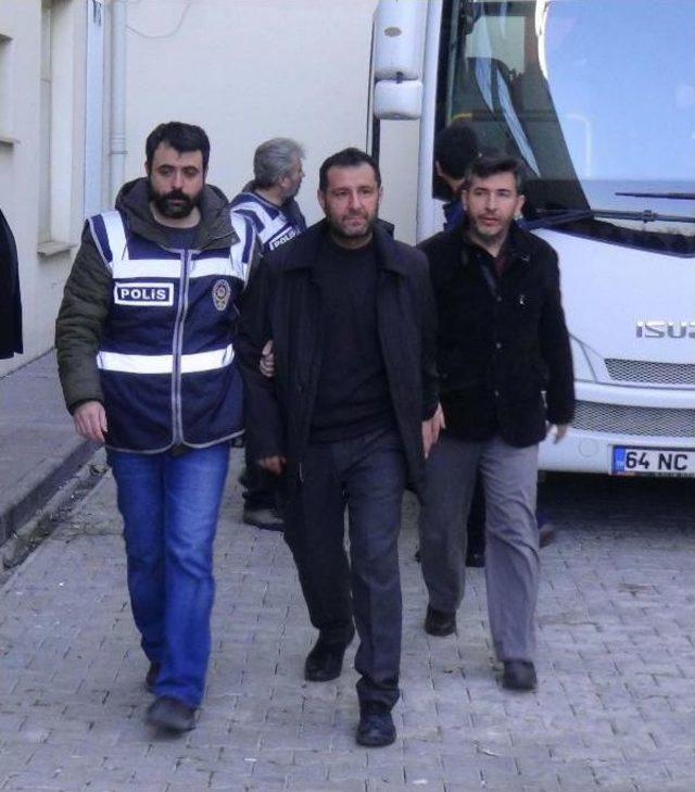 Uşak'ta Fetö'den 28 Polis Adliyede