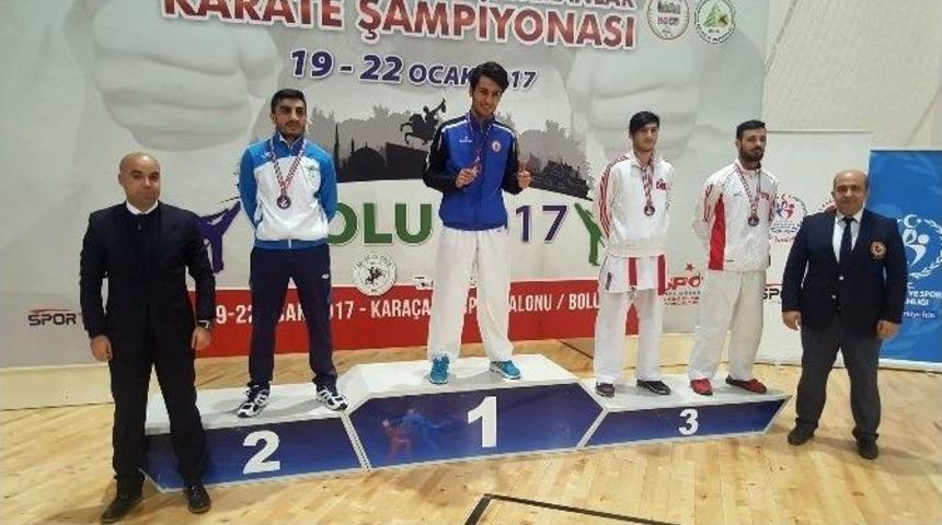 Uygur Kardeşlerden B&uuml;y&uuml;kler Karate Şampiyonasında B&uuml;y&uuml;k Başarı