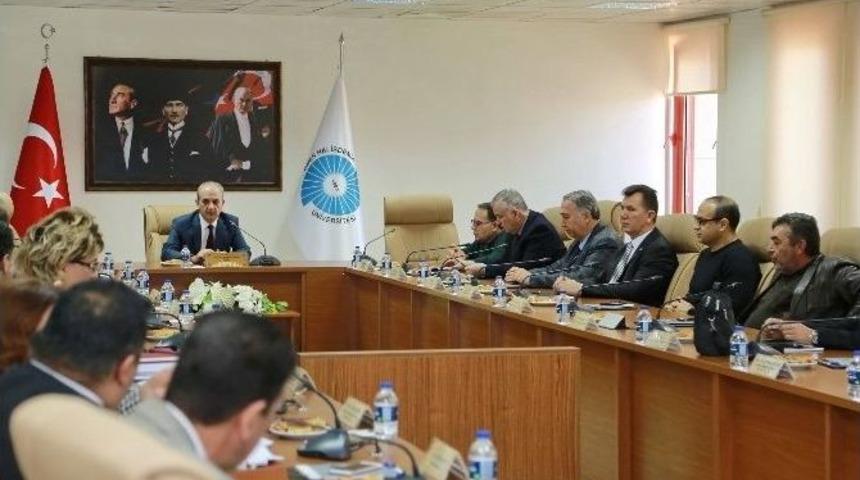 &Uuml;niversitede Kalite Komisyonu Dış Paydaş Toplantısı Yapıldı