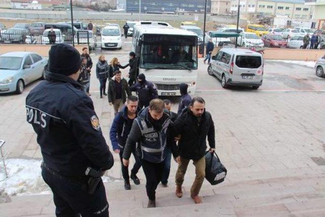 Edirne’De ‘Bylock’ Kullandığı Belirlenen 12 Polis Gözaltına Alındı