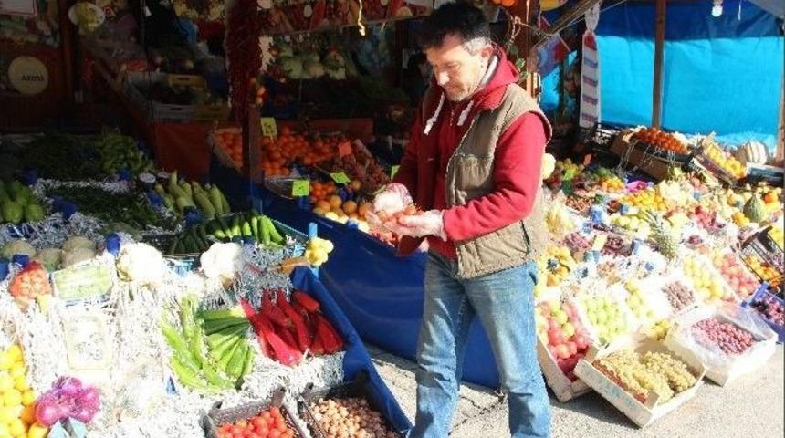 Domates Bir Haftada Y&uuml;zde 100 Zamlandı