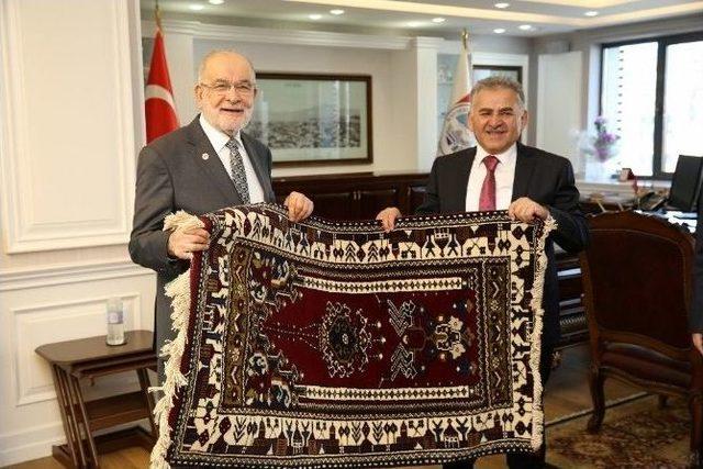 Saadet Partisi Genel Başkanı Temel Karamollaoğlu, Melikgazi’de