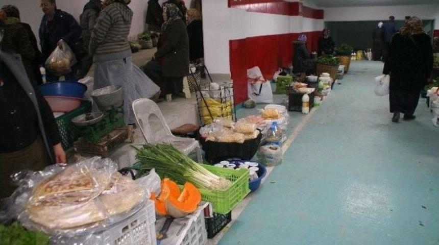 Devrek&rsquo;te K&ouml;yl&uuml; Pazarı Yeni Yerine Taşındı