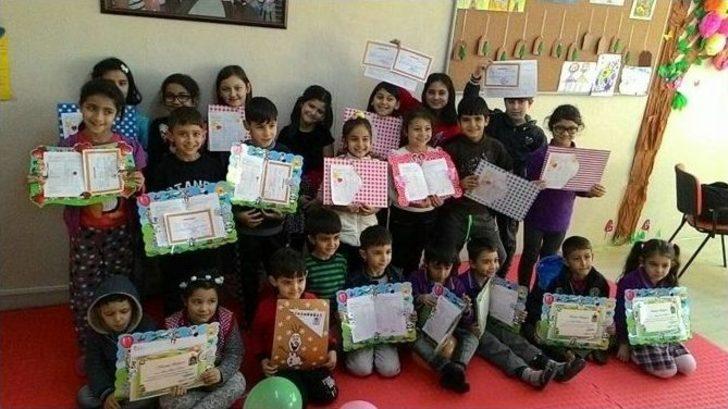 Başkan Amcadan Öğrencilere Karne Hediyesi G3