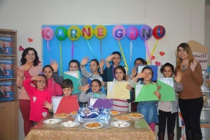 Başkan Amcadan Öğrencilere Karne Hediyesi G4