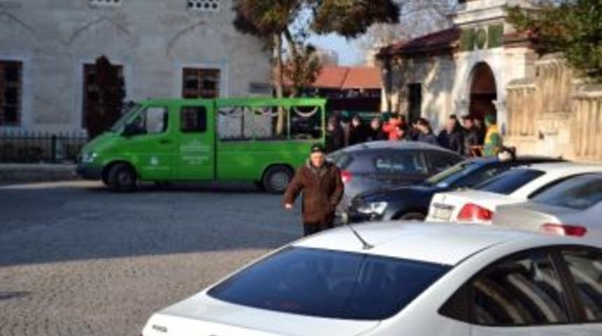 Yazlıkta Arkadaşı İle &Ouml;l&uuml; Bulunan Gen&ccedil; Kız Son Yolculuğuna Uğurlandı