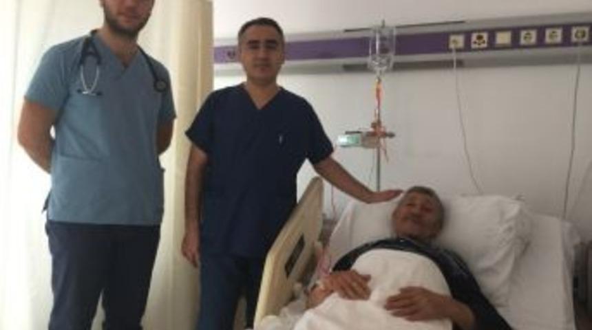 71 Yaşındaki Adamın Kalp Kapağı Tavi Y&ouml;ntemiyle Değiştirildi