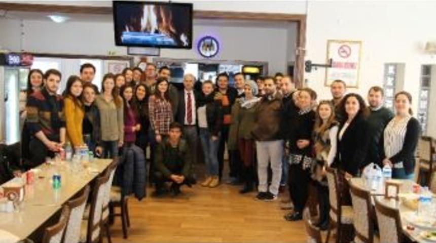 Başkan Toyran 4 &Uuml;lke Gen&ccedil;lerini Ağırladı