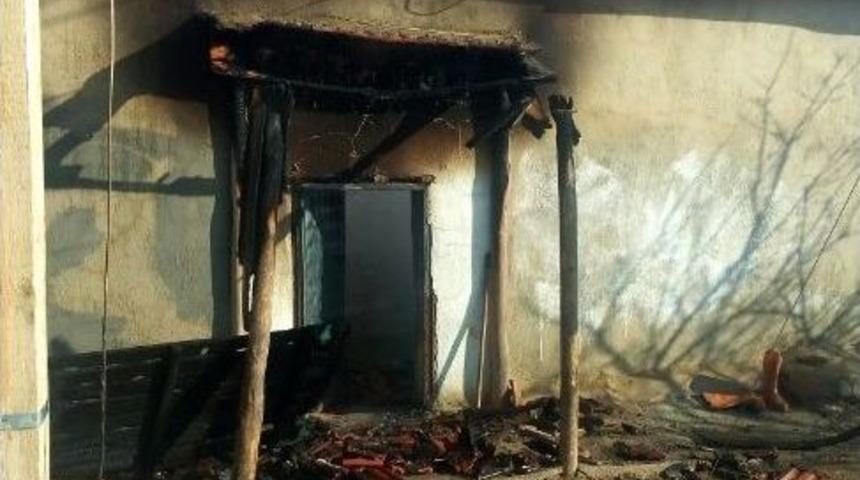 Cihanbeyli&rsquo;de Ev Yangını