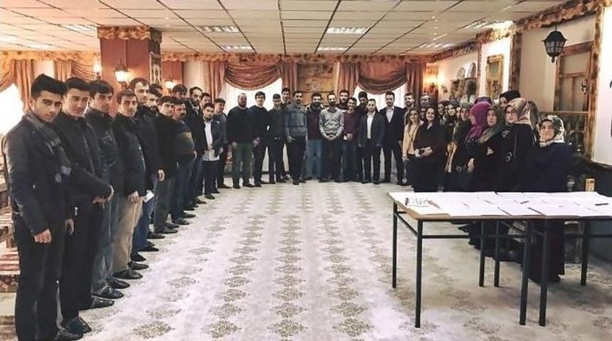 Ak Parti Erzincan Gen&ccedil;lik Kolları, Başkanlık İ&ccedil;in Gen&ccedil;lerle Bir Araya Geliyor