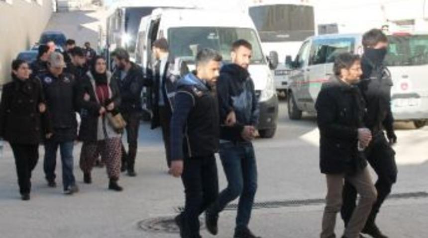 Elazığ&rsquo;daki Ter&ouml;r Soruşturmasında 14 Kişi Tutuklandı
