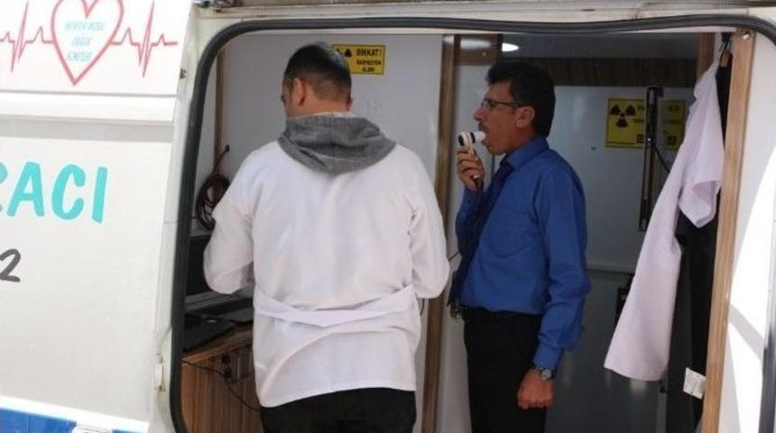 Ceylanpınar Belediyesi Personeli Sağlık Taramasından Ge&ccedil;ti