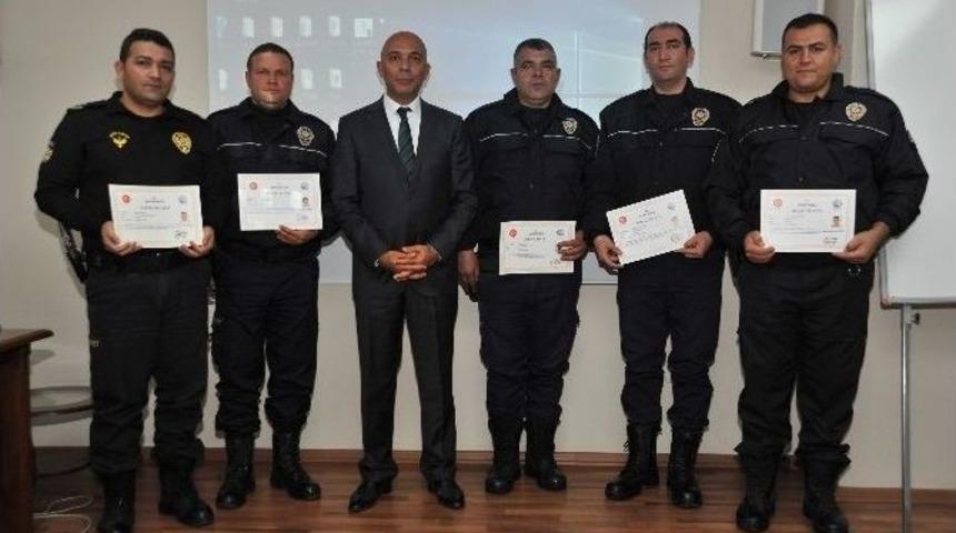 Başarılı Emniyet Personellerine &Ouml;d&uuml;l