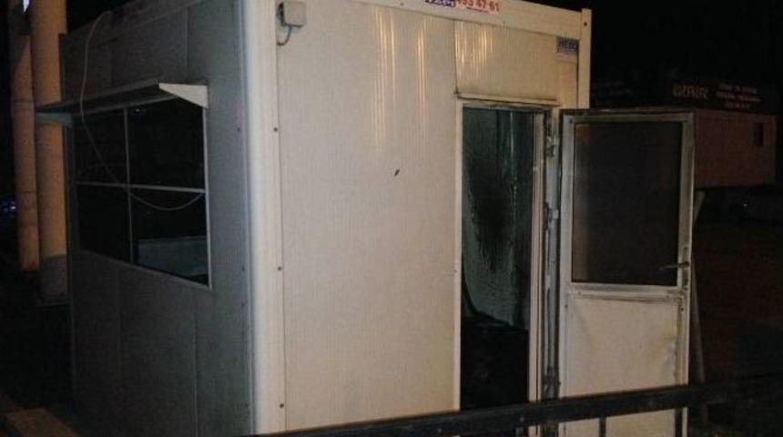 Bek&ccedil;i Kul&uuml;besinde Yangın