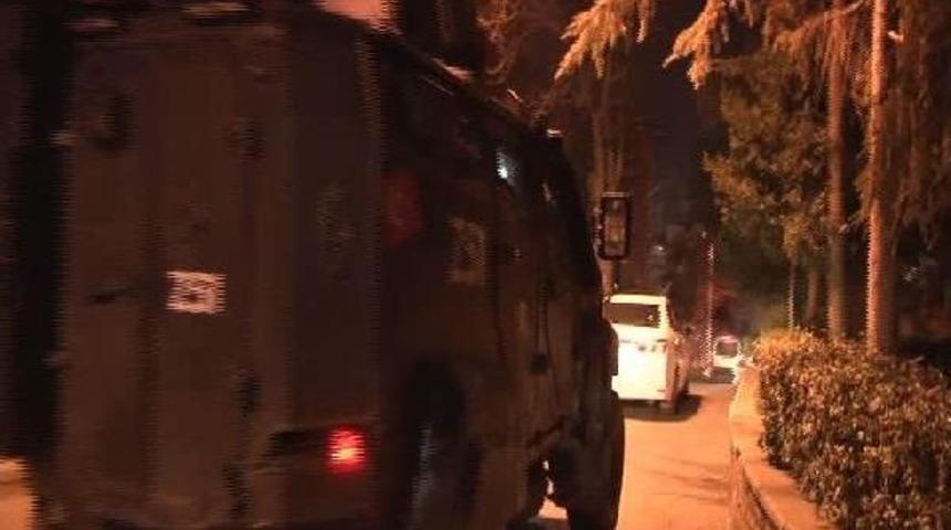 Sultangazi'de Oyun Salonunda Silahlı Kavga: 2 &Ouml;l&uuml;