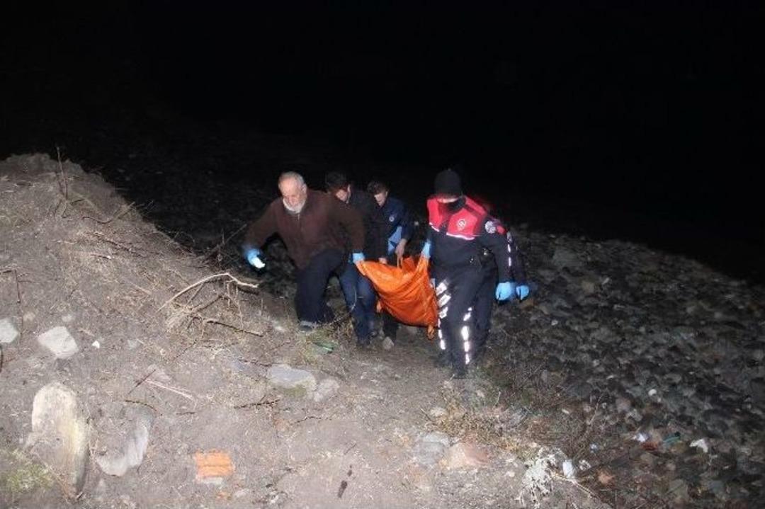 Nişanlı &Ccedil;ift Birlikte &Ouml;l&uuml;me Gitti