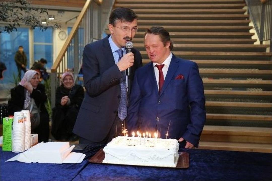 Cumhurbaşkanı Erdoğan&rsquo;ın Manevi Oğlu İbo&rsquo;ya Doğum G&uuml;n&uuml; S&uuml;rprizi