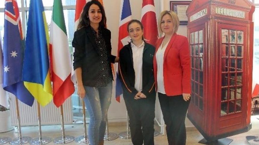 Başarılı &Ouml;ğrenciye Yarıyıl Tatilinde İngiltere&rsquo;de Dil Eğitimi &Ouml;d&uuml;l&uuml;