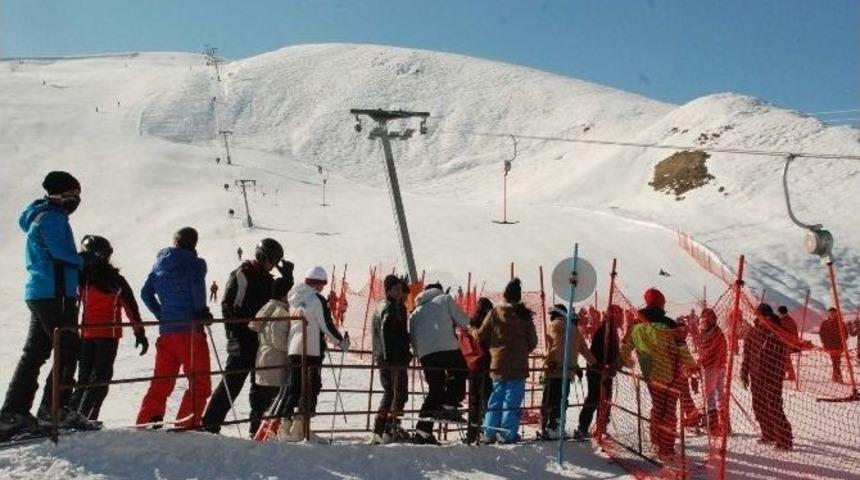 Bitlis&rsquo;te Geleceğin Sporcuları Yetiştiriliyor