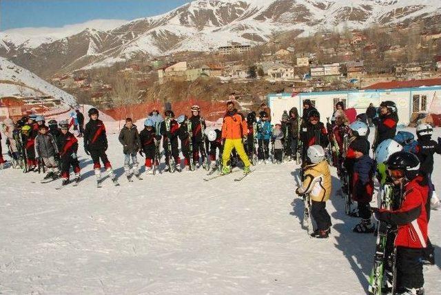 Bitlis’te Geleceğin Sporcuları Yetiştiriliyor