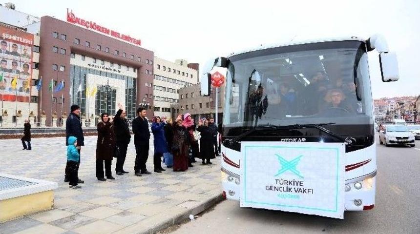 Ke&ccedil;i&ouml;renli &Ccedil;ocuklara Karne Hediyesi Mersin Kampı