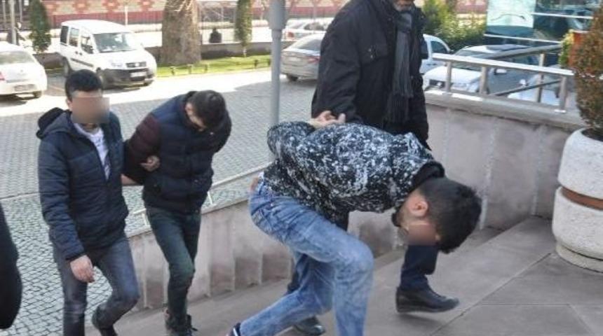 İneg&ouml;l&rsquo;De Uyuşturucu Operasyonu: 3 Tutuklama