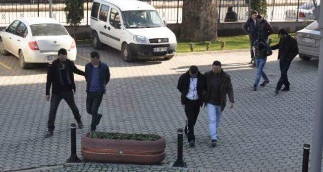 İnegöl’De Uyuşturucu Operasyonu: 3 Tutuklama