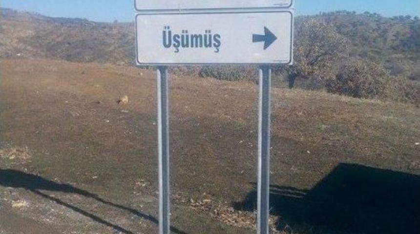 Demirci&rsquo;de Trafik Levhaları Yenilendi