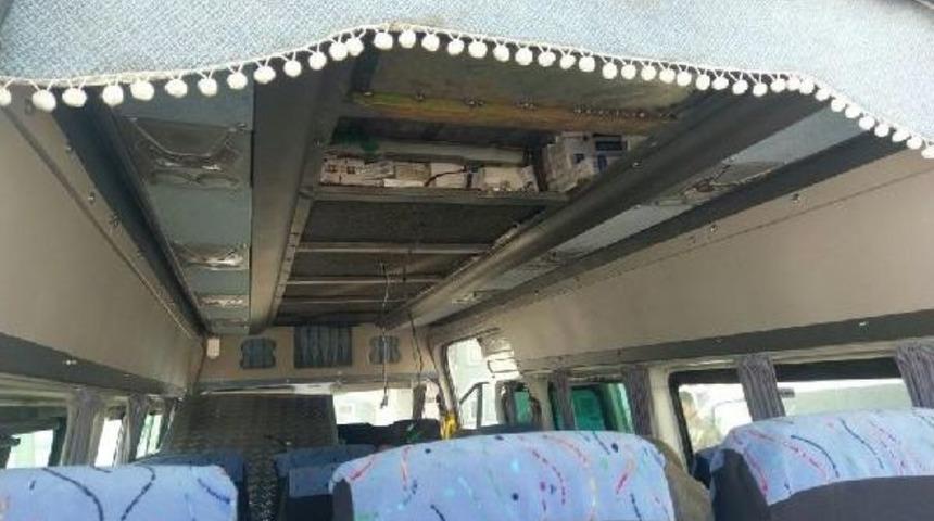 Başkale'de 302 Bin 500 Paket Ka&ccedil;ak Sigara Ele Ge&ccedil;irildi