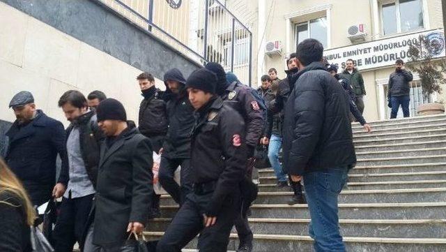 Fetö’den Gözaltına Alınan 11 Zanlı, Adliyeye Sevk Edildi